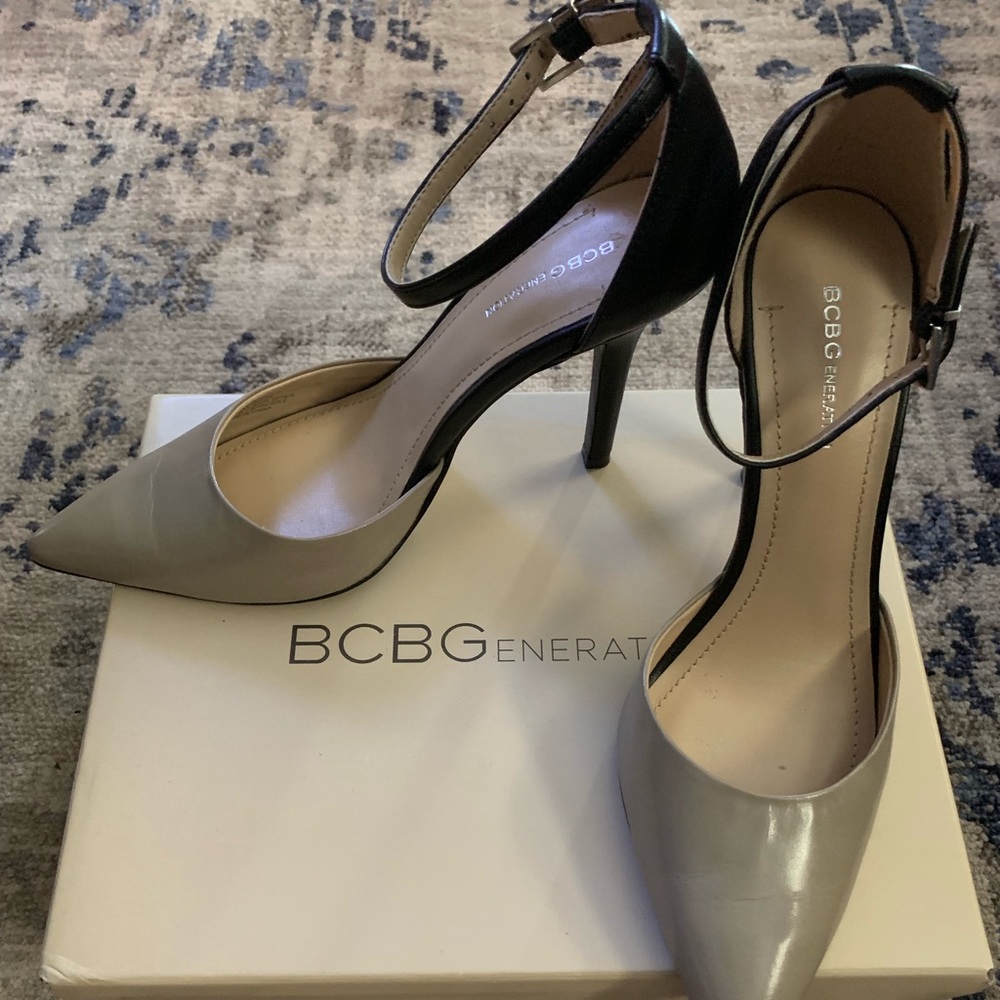 New BCBG Generation size 7 1/2